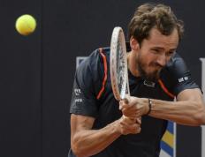 PG电子线上登入-意大利网球队翻盘英国网球队，梅德韦杰夫送出助攻的简单介绍