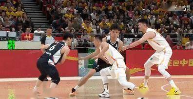 PG中国官网-包含深圳队险胜魔术，张镇麟统治全场的词条